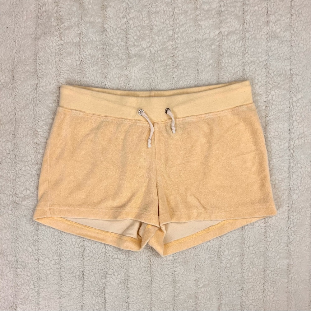Vintage y2k Terry cloth mid rise shorts perfect for the summer/beach ☀️